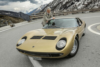 ランボルギーニの「ミウラ」や「カウンタック」などのデザインを手がけたマルチェロ・ガンディーニ氏。