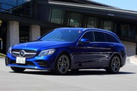 「Cクラス」には昨2018年に、変更点6500カ所にも及ぶ大がかりなマイナーチェンジが実施された。