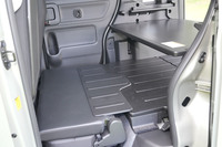 スズキからオシャレな軽商用車「スペーシア ベース」登場の画像