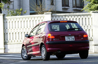 【スペック】206スタイル（4AT）：全長×全幅×全高＝3835×1670×1440mm/ホイールベース＝2440mm/車重＝1040kg/駆動方式＝FF/1.4リッター直4SOHC8バルブ（74ps/5500rpm、12.2kgm/2600rpm）/車両本体価格＝175.0万円（テスト車＝178.0万円/オーディオ）