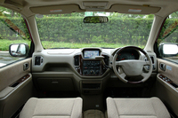 三菱ディオン Exceed Superパッケージ FF（CVT）【ブリーフテスト】の画像