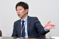 アイシン・エィ・ダブリュのナビ開発におけるキーマン 加地孝典氏。