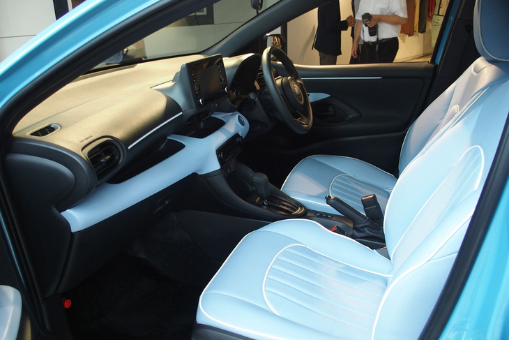 ミツオカ・ビュート ストーリー（コックピット）