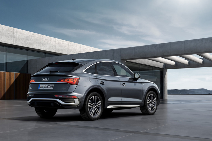 アウディQ5スポーツバック ハイスタイル