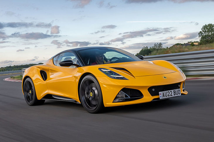 日本での「V6ファーストエディション」の価格は1353万円。2022年の国内割り当て分はすでに完売しているという。