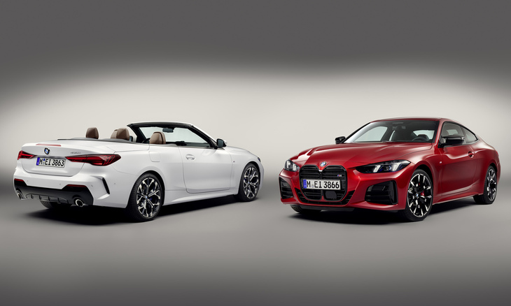 マイナーチェンジした「4シリーズ クーペ」（写真右）と「4シリーズ カブリオレ」（写真左）。