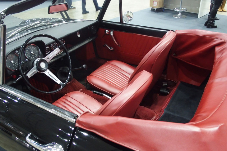 アルファ・ロメオ・スパイダー デュエット1300ジュニア（1969年）／Auto Alpha-1