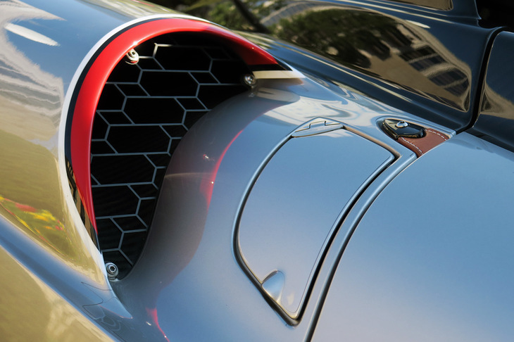 パガーニ・ウアイラ ロードスターBC（エアインテークとフューエルリッド）