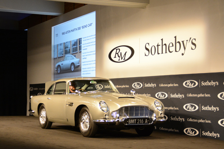 アストンマーティンDB5