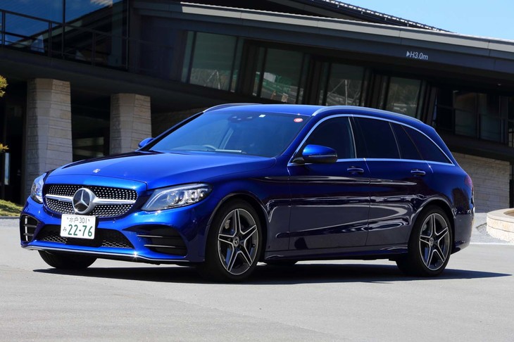 「Cクラス」には昨2018年に、変更点6500カ所にも及ぶ大がかりなマイナーチェンジが実施された。