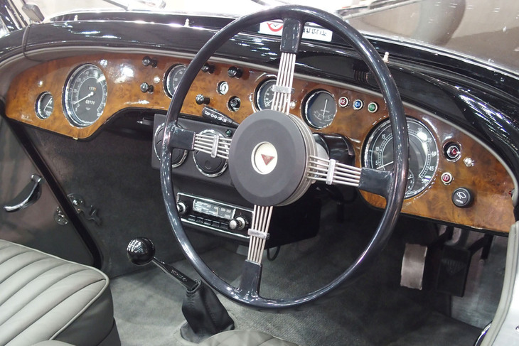 アルヴィス4.3リッター ヴァンデンプラ ツアラー（コンティニュエーションモデル）