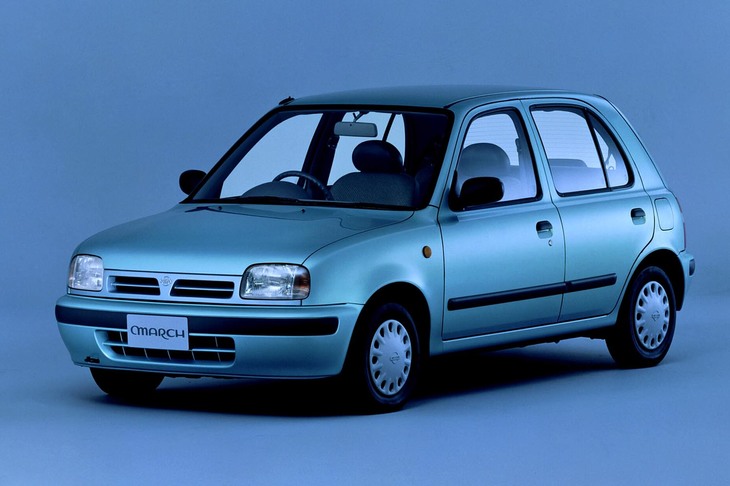 愛らしいデザインで大いに売れた2代目「マーチ」。運転しやすいという点もコンパクトカーとして魅力的だった。