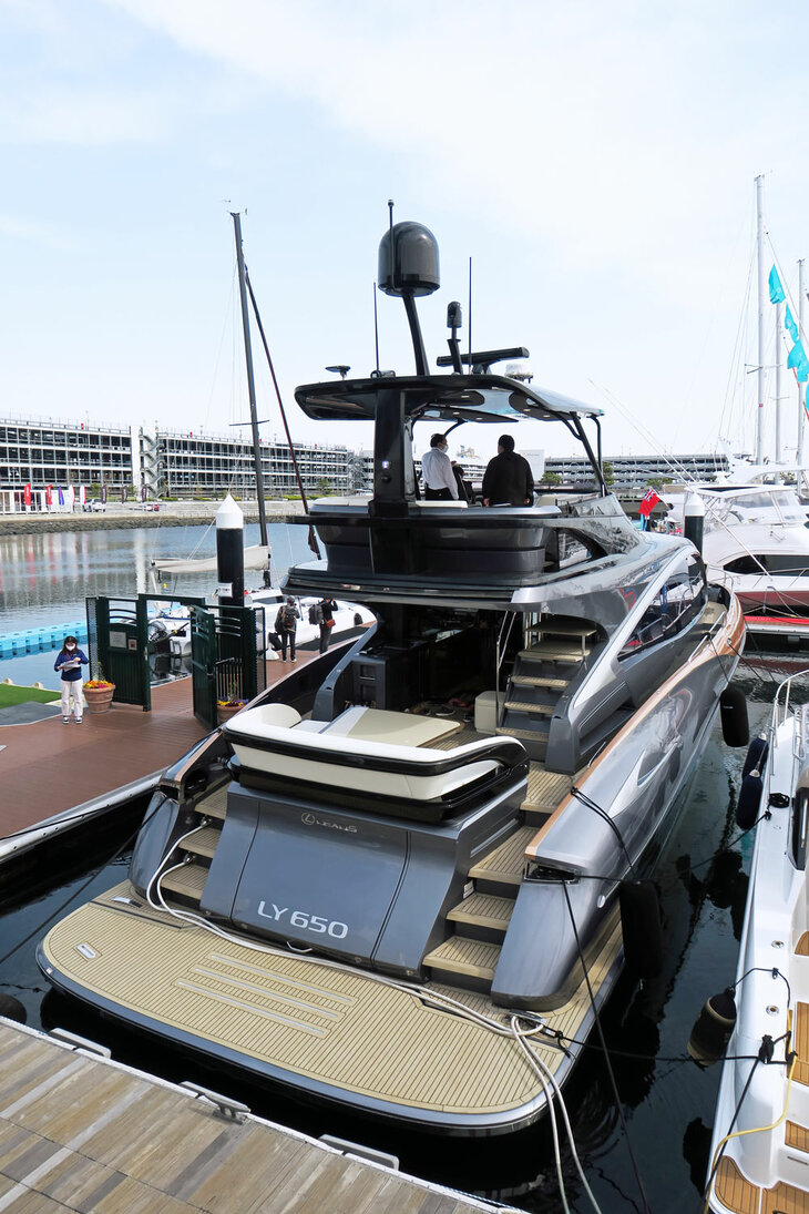 レクサスLY650（エクステリア）