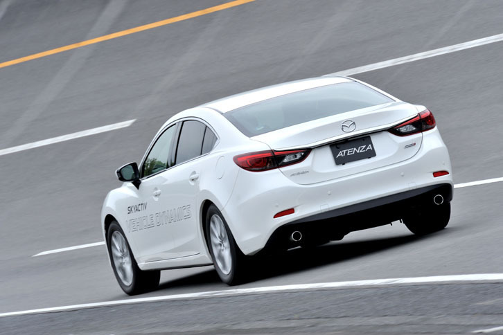 GVCは疲労の低減にも役立つという。ドライバーが何気なく行っているステアリングの修正操作が減るからだ。