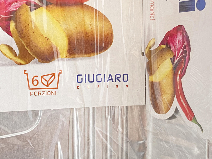 設計・開発はかつてジョルジェット・ジウジアーロが創設したイタルデザインのプロダクトデザイン部門による。