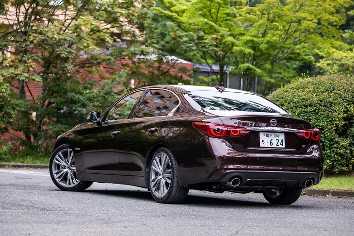 「スカイラインGT Type SP（ハイブリッド）」のボディーサイズは全長×全幅×全高＝4810×1820×1440mm、ホイールベース＝2850mm。