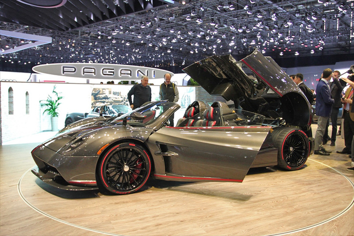 パガーニ・ウアイラSロードスター（エクステリア）