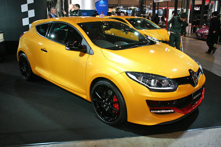 メガーヌ ルノースポールCUP-S