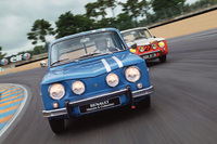 1966年「ルノー8ゴルディーニ1300」。ノーマルのターンフローからクロスフローのヘミヘッドへのモディファイなどにより88PSまでスープアップされた1.3リッター直4 OHVエンジンを積む。