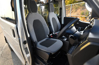 ASF2.0（RWD）／ヒョンデ・コナ ラウンジ（FWD）／メルセデスAMG C63 S Eパフォーマンス ステーションワゴン（4WD/9AT）【試乗記】の画像