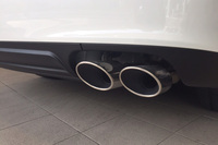 快音を奏でる「マセラティ・ギブリ ディーゼル」のマフラー。