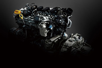 日本に導入される、最高出力131PSの1.3リッター直4ターボエンジンと7段DCT「7EDC」のパワートレイン。