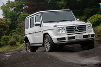 新型「Gクラス」の3アングルは、デパーチャーアングルが30°、アプローチアングル31°ランプブレークオーバーアングルが26°と、いずれも従来モデルより1°大きくなっている。