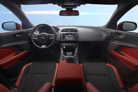 新型セダン「ジャガーXE」の概要が明らかにの画像