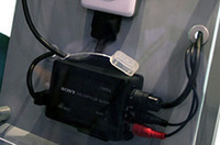 iPodの良きライバル、ウォークマンを有するソニーからもついにiPodアダプターが登場。アメリカでのiPod人気は絶大だ。