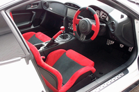 「86“GRMN”」のインテリア。