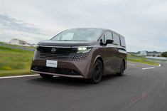 “走りのよさ”を武器に「アルヴェル」に挑む。新型「日産エルグランド」の仕上がりを試す。