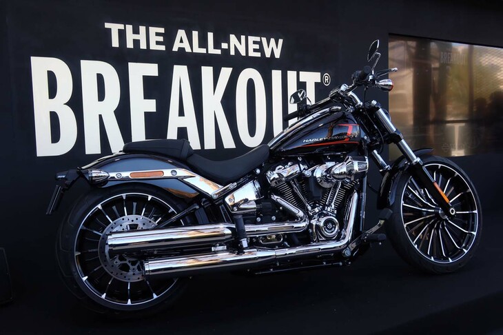 ハーレーダビッドソン・ブレイクアウト