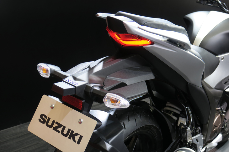 スズキ・ジクサーSF250