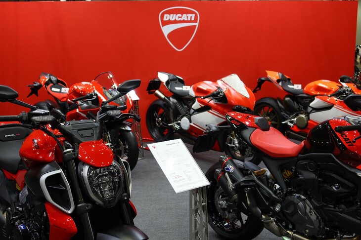 ドゥカティの展示車両。