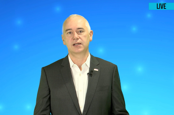 グローバル市場と日本市場における2021年の業績を説明する、ボッシュのクリスチャン・メッカー副社長。