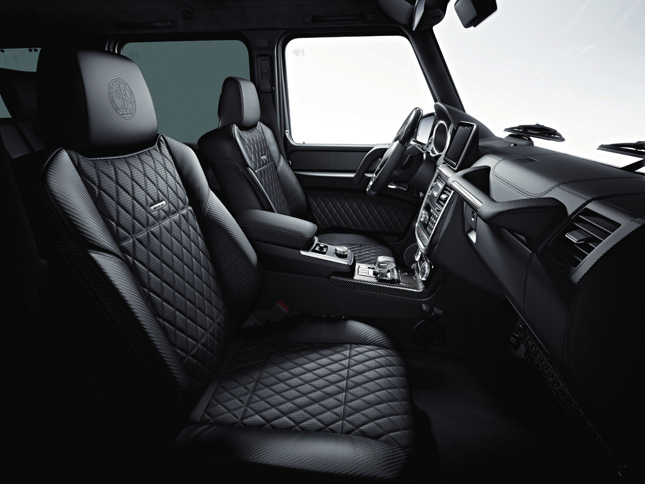 「G65エディション463」の内装。色は「designoブラック／ブラック」。