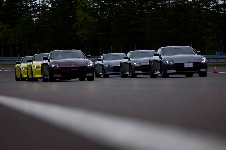 ベースグレード、「バージョンT」「バージョンS」「バージョンST」というラインナップは、「Z33」や「Z34」にも見られたおなじみのもの。各グレードのキャラクターづけも分かりやすい。