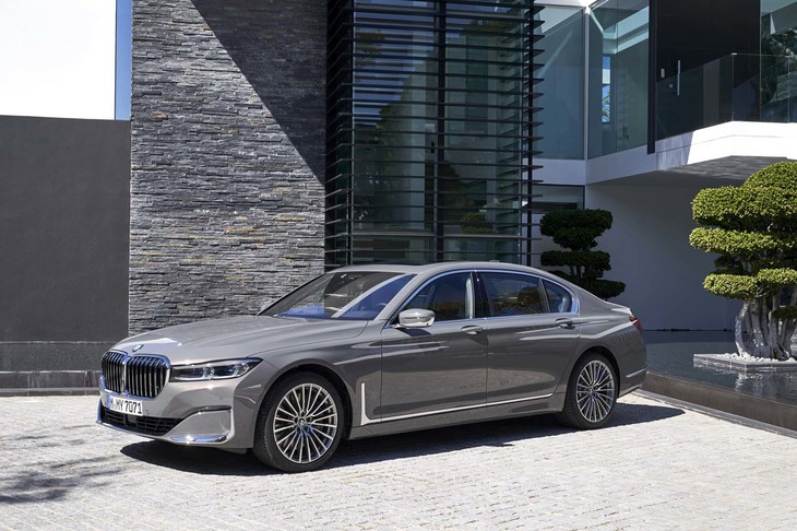 「BMW 7シリーズ」のマイナーチェンジモデルは、2019年1月に独BMW本社内のBMWヴェルトでお披露目された。