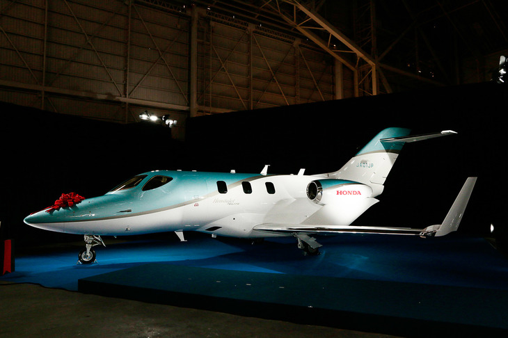 日本における納入第1号機。日本で販売される「ホンダジェット」は、高性能版の「エリート」のみとなる。