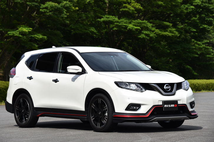 「エクストレイルNISMOパフォーマンスパッケージ」。そのエアロパーツは、SUPER GT選手権に参戦しているNISMOのエンジニアの監修のもとで、開発されているという。