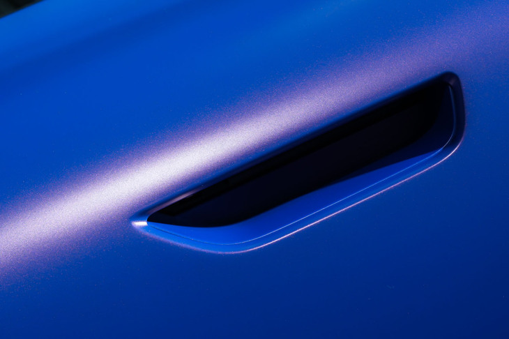 マセラティGT2ストラダーレ（ドア）