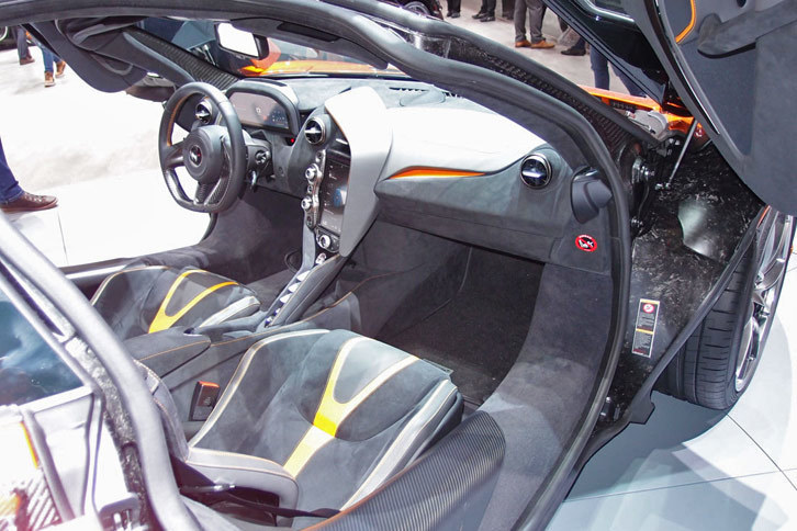 マクラーレン720S