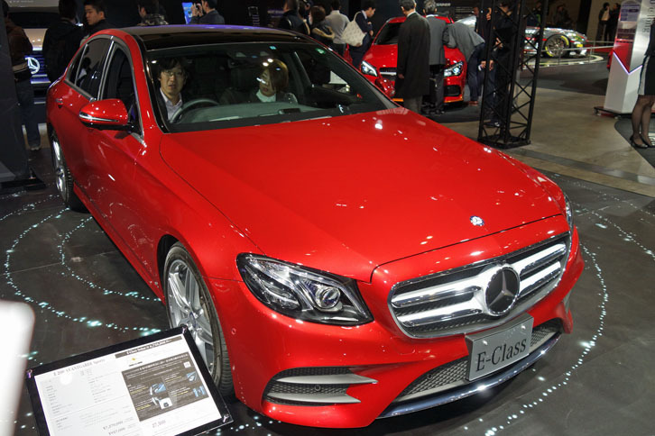メルセデス・ベンツE200アバンギャルド スポーツ