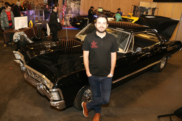 米国のホラーサスペンス『スーパーナチュラル』における劇中車と同型の1967年「シボレー・インパラ」、そしてオーナー。