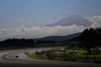 レース後半、ヴァンテージGT3はラップリーダー後方の好位置につけるも、数度のセーフティーカー導入によって順位をキープすることができなかった。