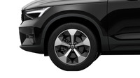 「ボルボXC40」にグロッシーブラックのアクセントを利かせた特別仕様車登場の画像