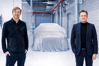 LiDARの開発で業界をリードするルミナーは、ボルボやメルセデス・ベンツ、中国の上海汽車などとも協業している。写真はルミナーのオースティン・ラッセルCEO（左）と、メルセデス・ベンツのマーカス・シェーファーCTO（右）。