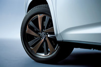 レクサス6車種にブラックが決め手の特別仕様車の画像