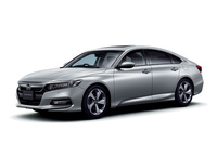 2020年2月に発売された10代目「アコード」。ハイブリッドモデル「EX」のモノグレードのみの設定で、車両本体価格は465万円とされた。国内発売からわずか2年半後の2022年夏に生産が終了した。