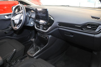 こちらは別仕様のインテリア。